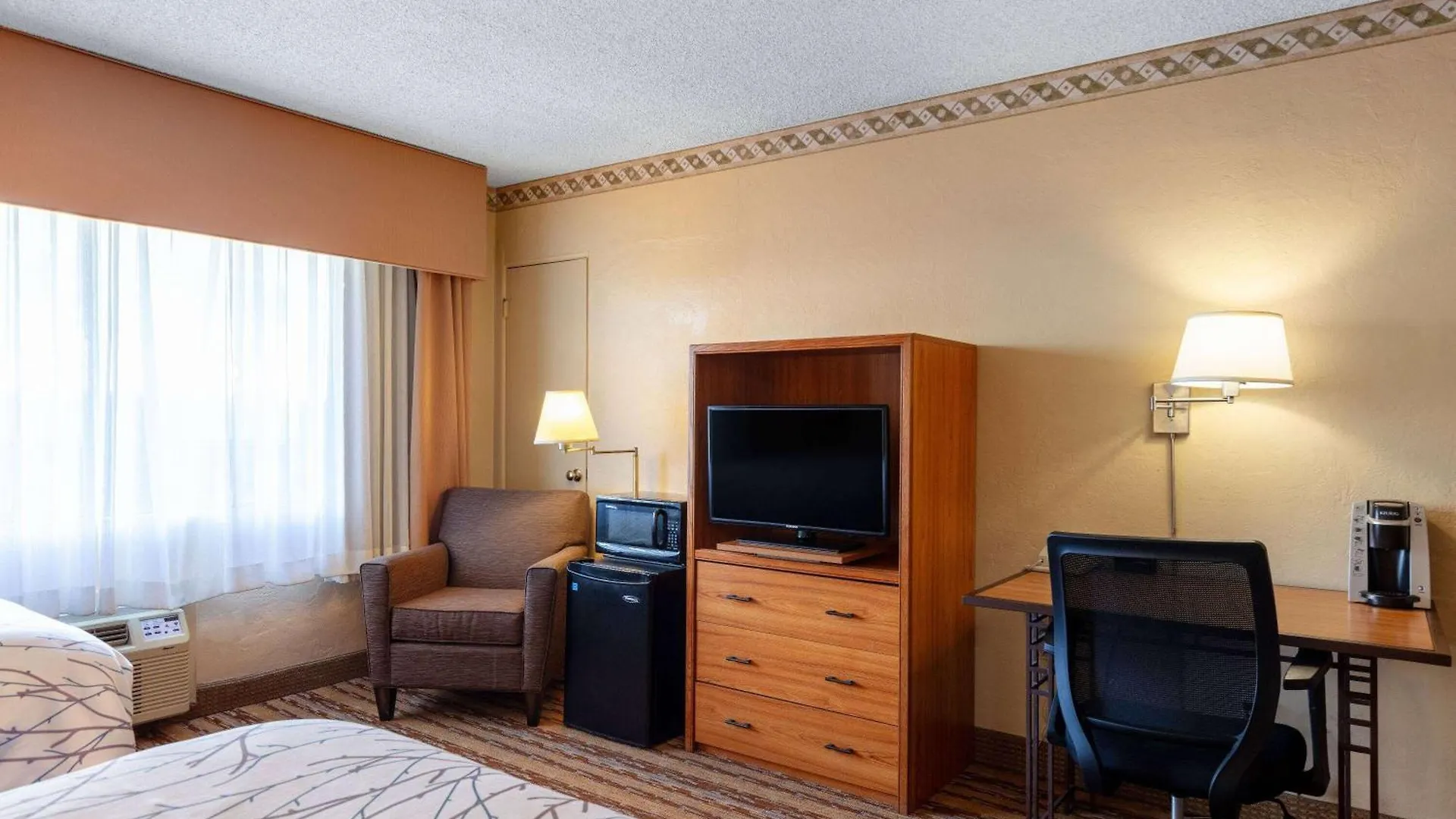 Travelodge By Wyndham Seattle By The Space Needle 2*,