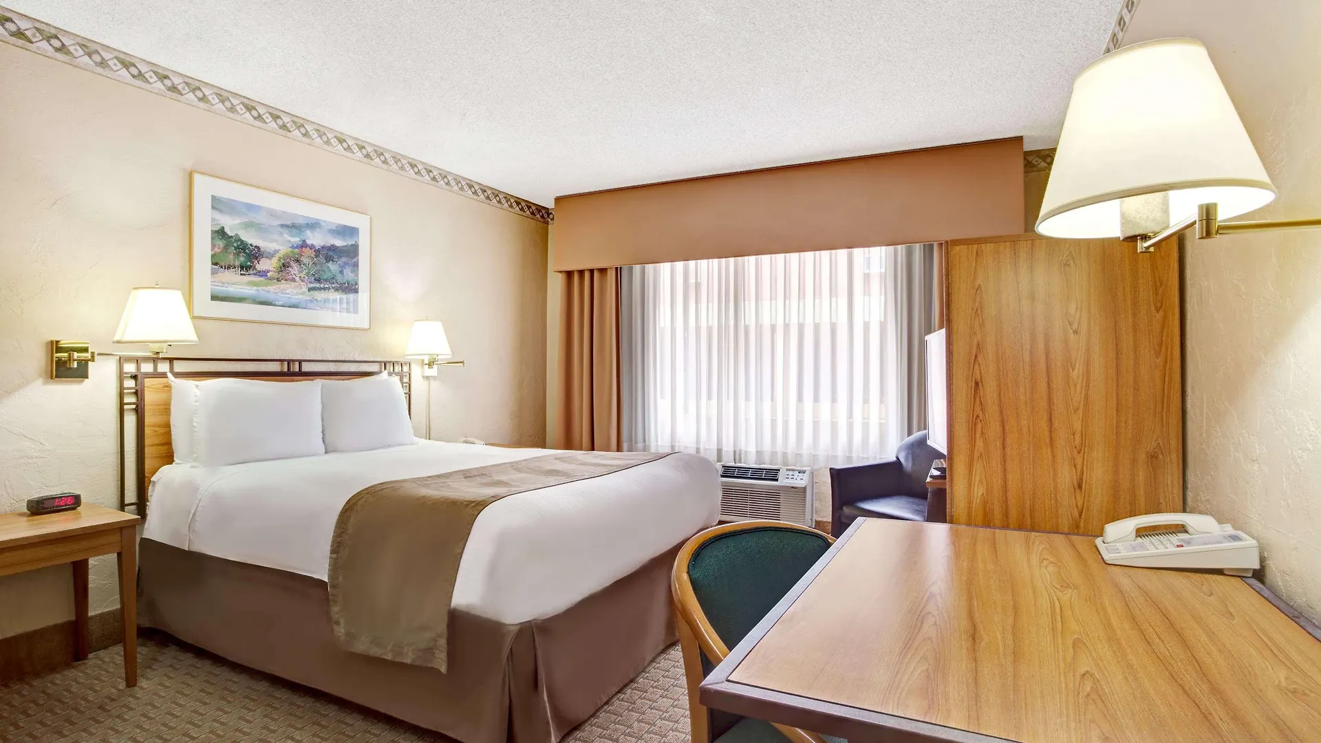 Travelodge By Wyndham Seattle By The Space Needle 2*,