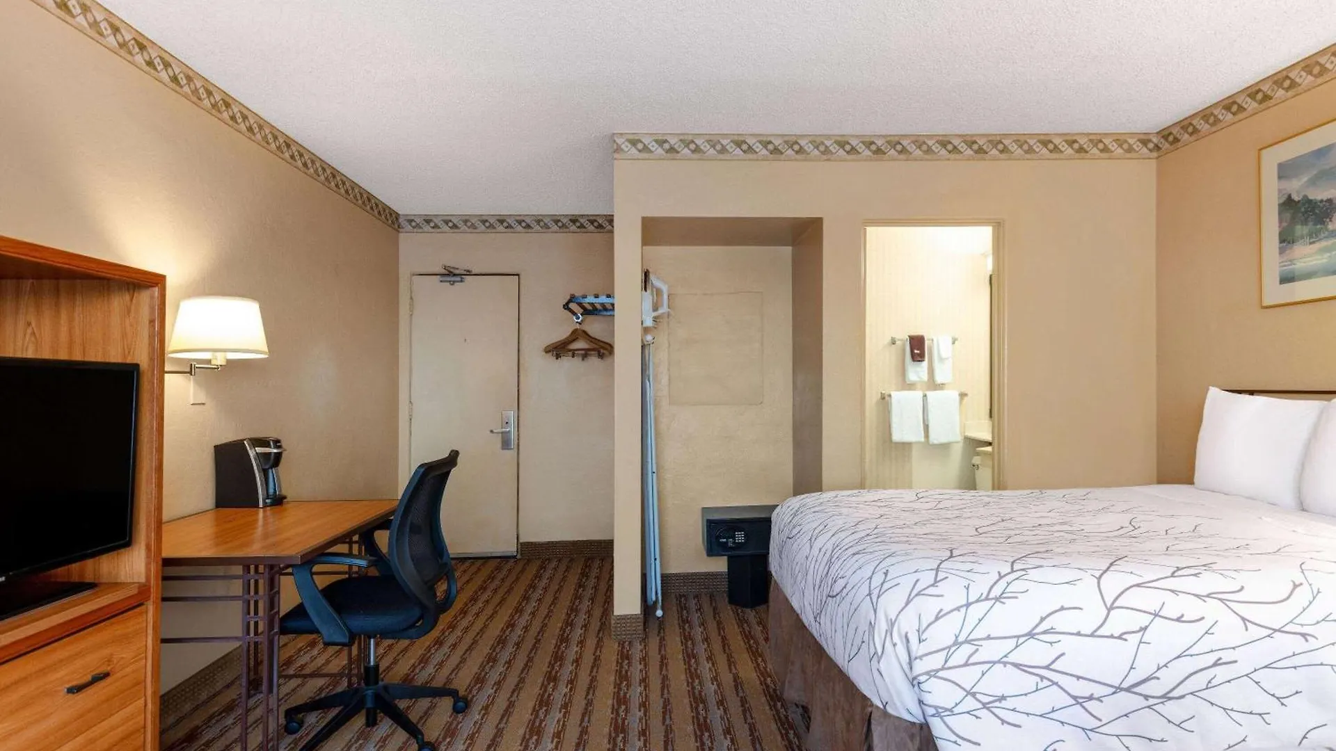 Travelodge By Wyndham Seattle By The Space Needle