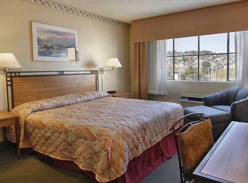 Travelodge By Wyndham Seattle By The Space Needle