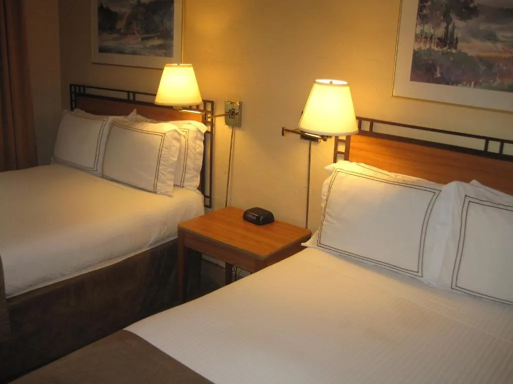 Travelodge By Wyndham Seattle By The Space Needle Hotel