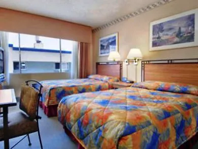Travelodge By Wyndham Seattle By The Space Needle United States